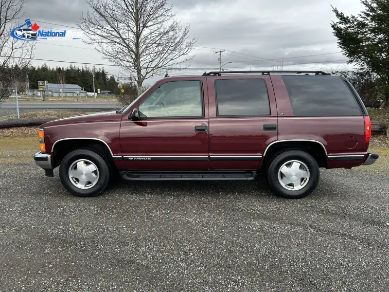 1999 Chevrolet Tahoe LT photo 4